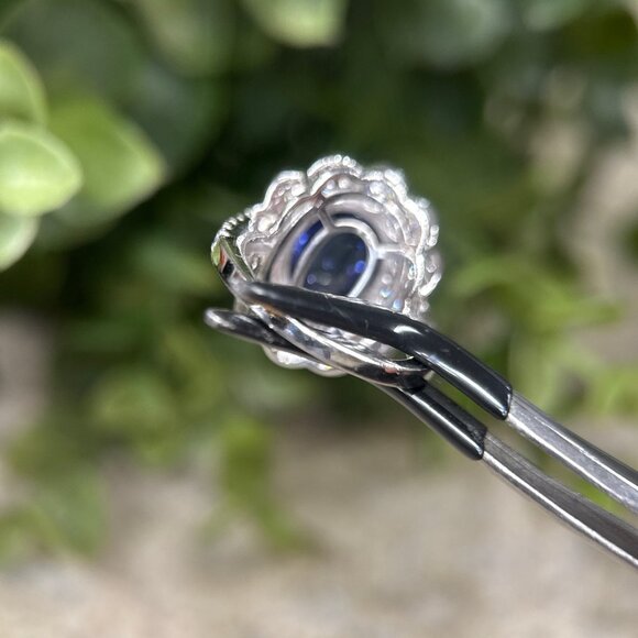 925 Silver Cabuchon Sparkling Flower Ring - Picture 9 of 12